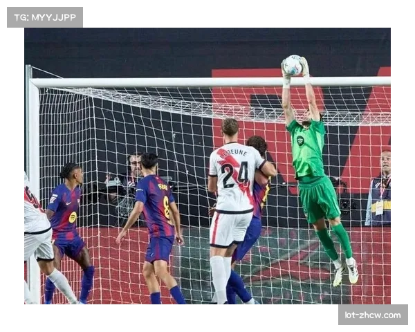 亨德森七点一五分门将评分 水晶宫门神多次关键扑救保零封